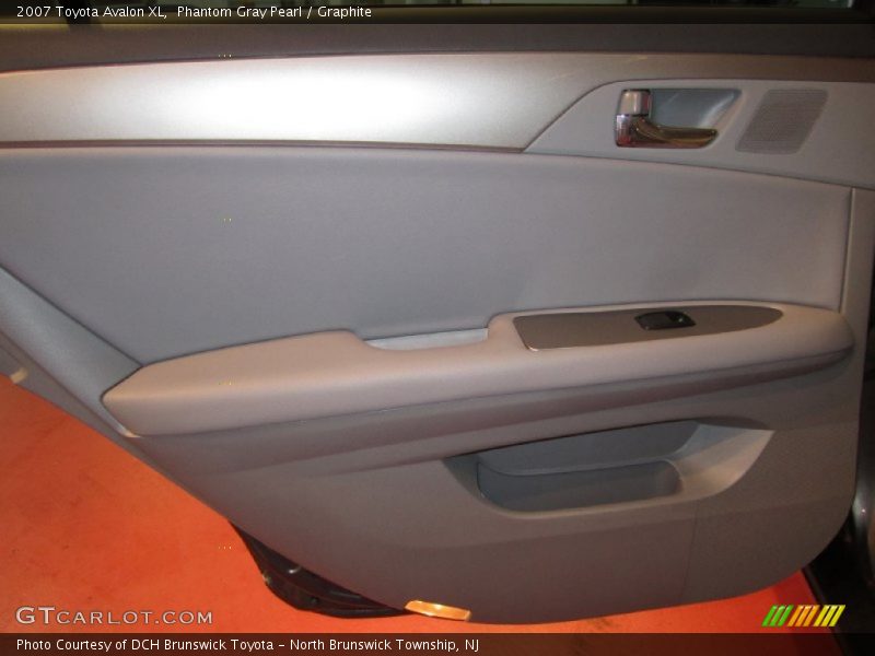 Phantom Gray Pearl / Graphite 2007 Toyota Avalon XL