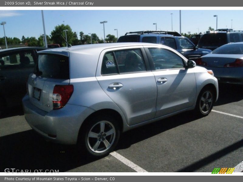 Silver Streak Mica / Charcoal Gray 2009 Scion xD