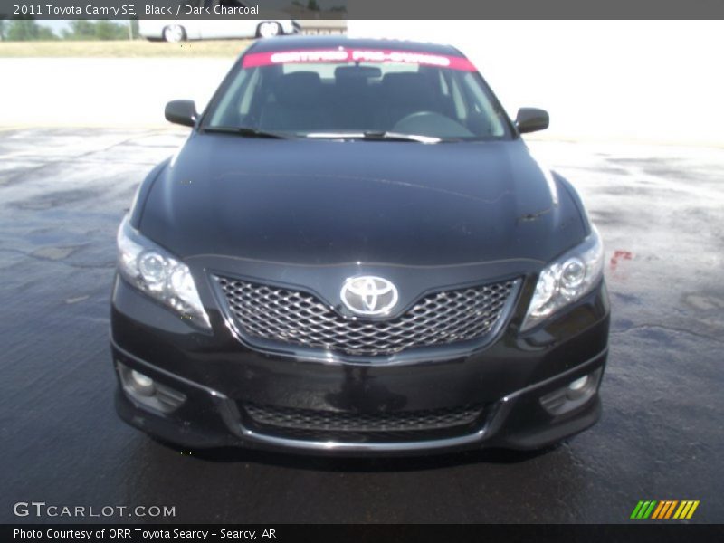 Black / Dark Charcoal 2011 Toyota Camry SE