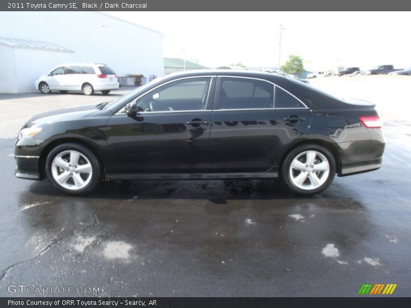 Black / Dark Charcoal 2011 Toyota Camry SE