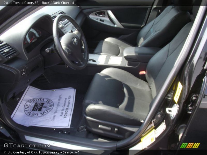 Black / Dark Charcoal 2011 Toyota Camry SE