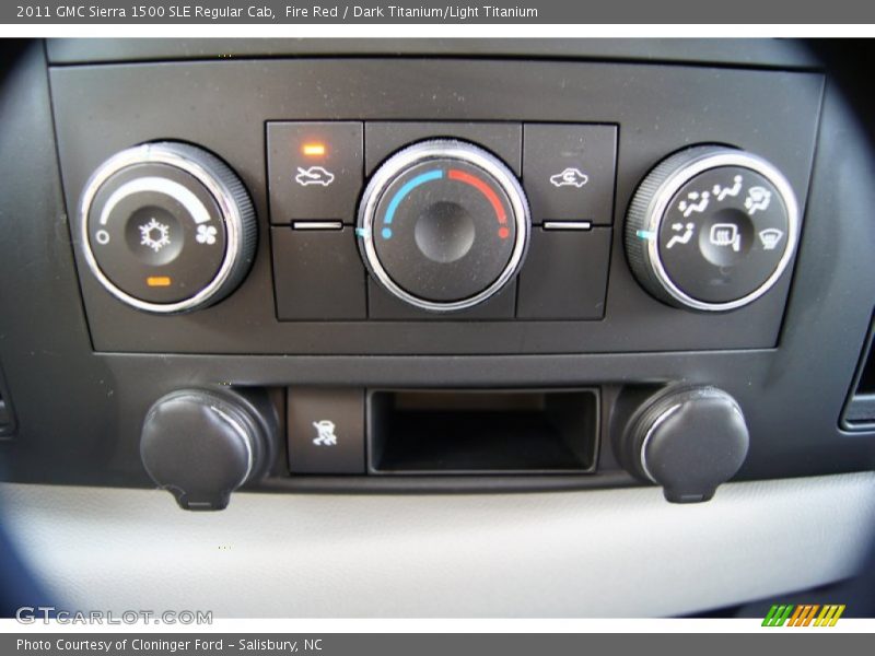 Controls of 2011 Sierra 1500 SLE Regular Cab