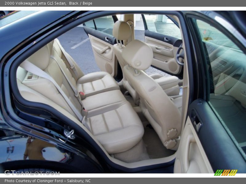  2000 Jetta GLS Sedan Beige Interior