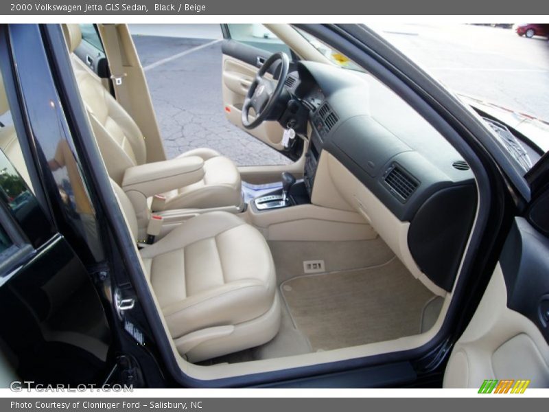  2000 Jetta GLS Sedan Beige Interior