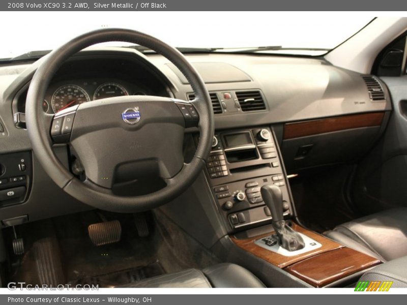 Silver Metallic / Off Black 2008 Volvo XC90 3.2 AWD