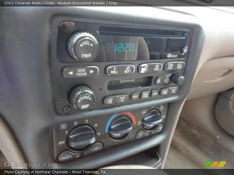 Medium Bronzemist Metallic / Gray 2001 Chevrolet Malibu Sedan