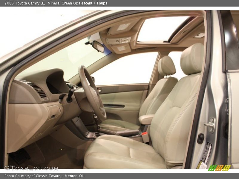 Mineral Green Opalescent / Taupe 2005 Toyota Camry LE