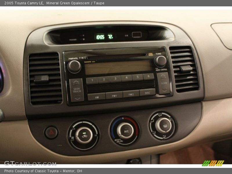 Mineral Green Opalescent / Taupe 2005 Toyota Camry LE