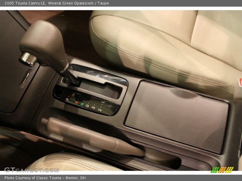 Mineral Green Opalescent / Taupe 2005 Toyota Camry LE