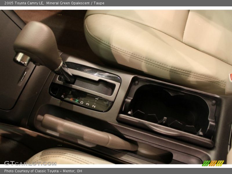 Mineral Green Opalescent / Taupe 2005 Toyota Camry LE