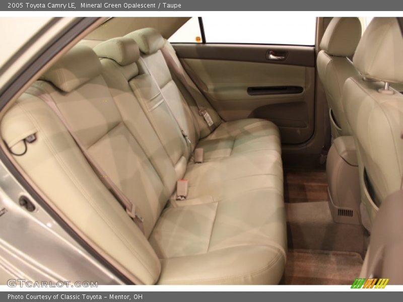 Mineral Green Opalescent / Taupe 2005 Toyota Camry LE