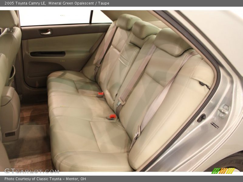 Mineral Green Opalescent / Taupe 2005 Toyota Camry LE