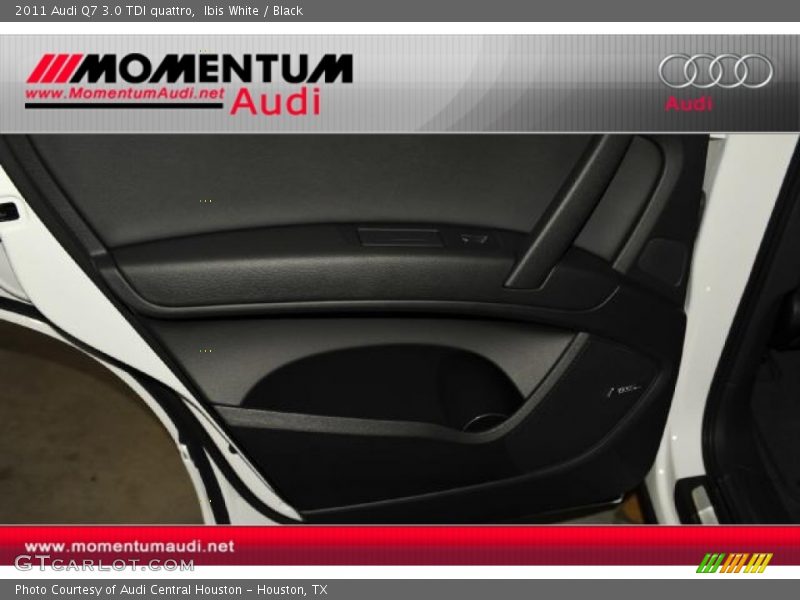 Ibis White / Black 2011 Audi Q7 3.0 TDI quattro