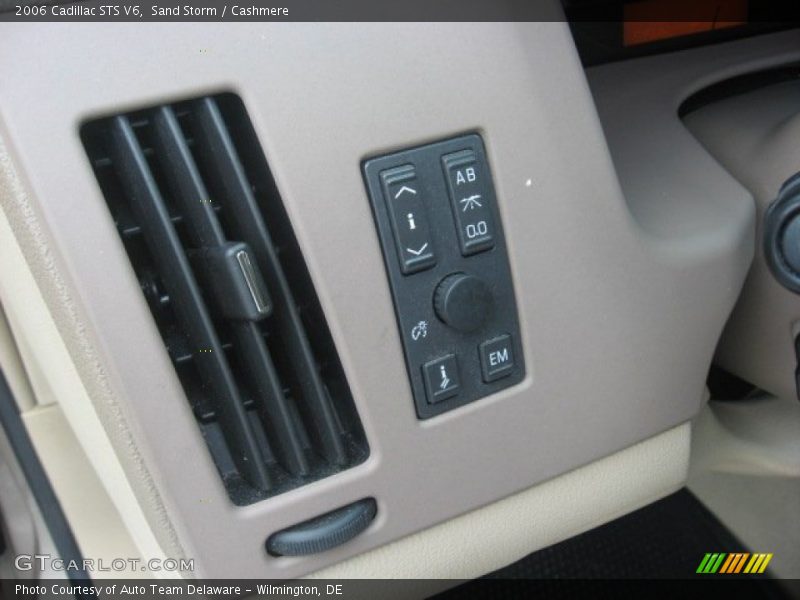 Sand Storm / Cashmere 2006 Cadillac STS V6