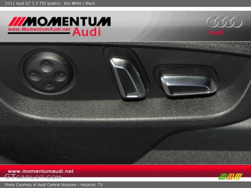 Ibis White / Black 2011 Audi Q7 3.0 TDI quattro