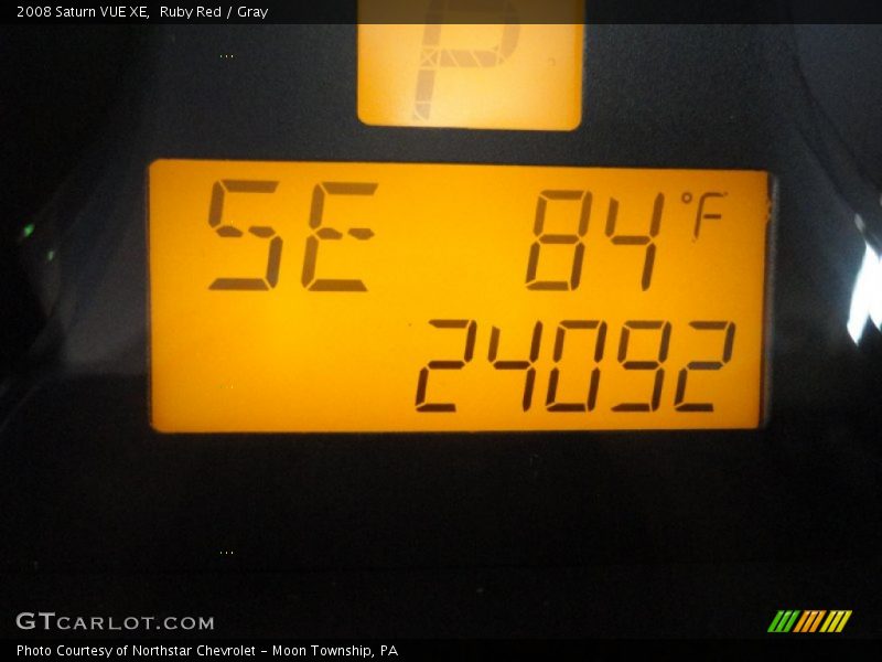 Ruby Red / Gray 2008 Saturn VUE XE