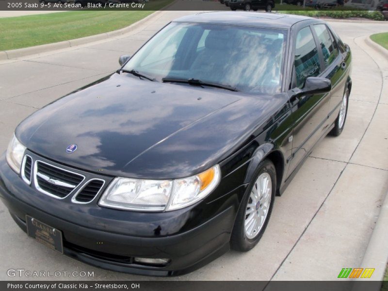 Black / Granite Gray 2005 Saab 9-5 Arc Sedan