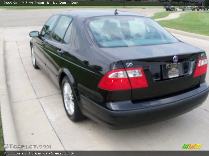 Black / Granite Gray 2005 Saab 9-5 Arc Sedan