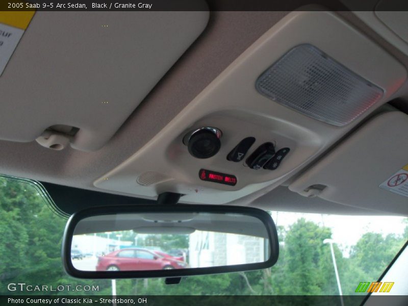 Black / Granite Gray 2005 Saab 9-5 Arc Sedan
