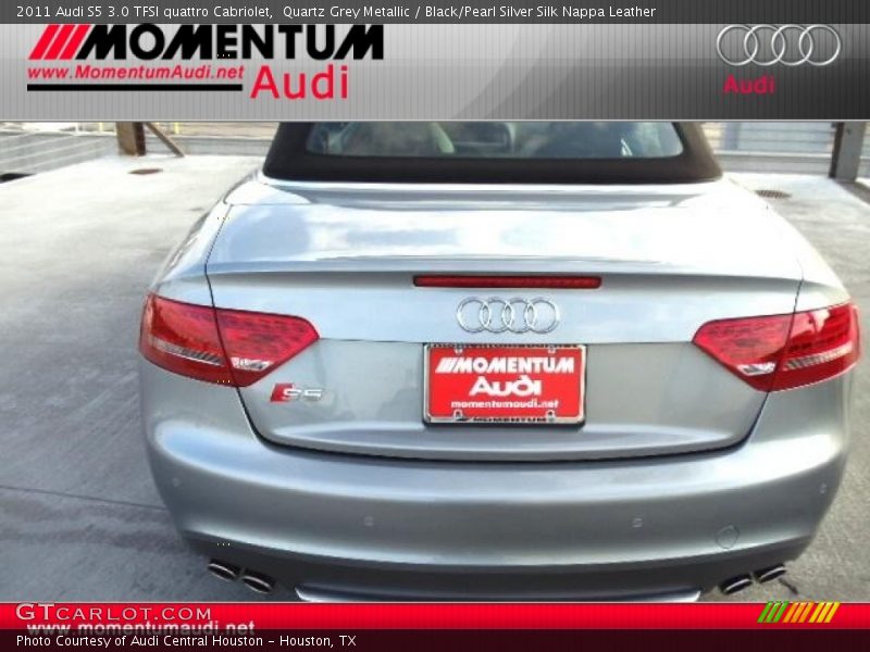 Quartz Grey Metallic / Black/Pearl Silver Silk Nappa Leather 2011 Audi S5 3.0 TFSI quattro Cabriolet