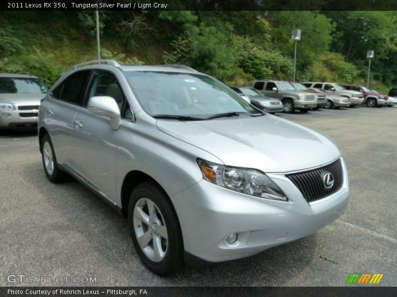 Front 3/4 View of 2011 RX 350
