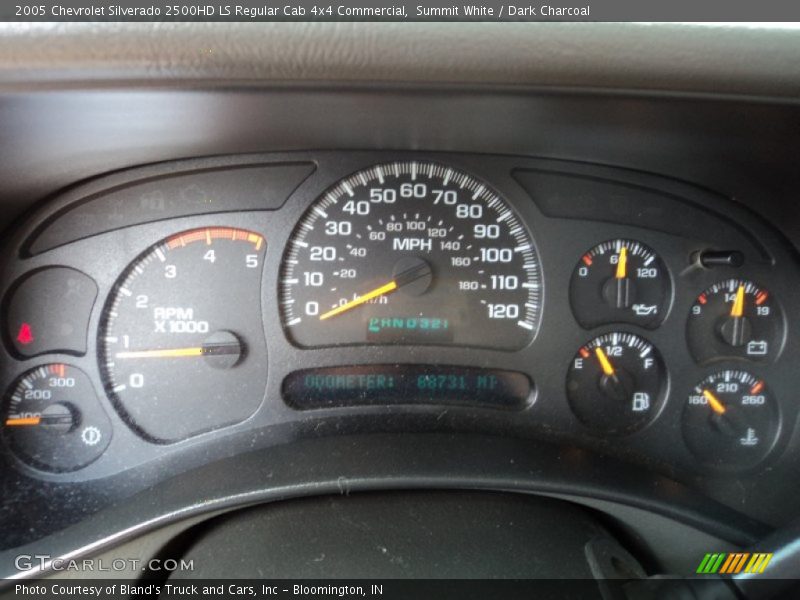 Summit White / Dark Charcoal 2005 Chevrolet Silverado 2500HD LS Regular Cab 4x4 Commercial