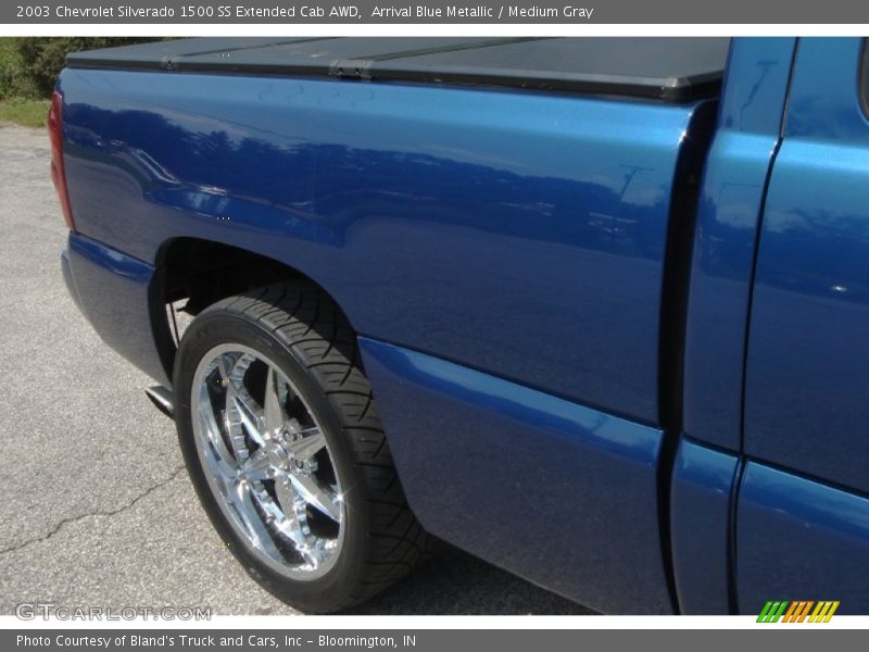 Arrival Blue Metallic / Medium Gray 2003 Chevrolet Silverado 1500 SS Extended Cab AWD