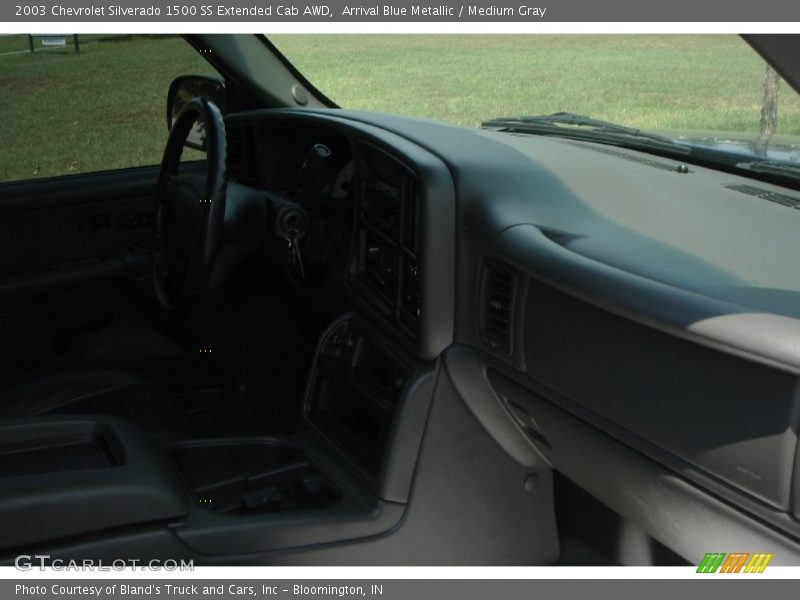Arrival Blue Metallic / Medium Gray 2003 Chevrolet Silverado 1500 SS Extended Cab AWD