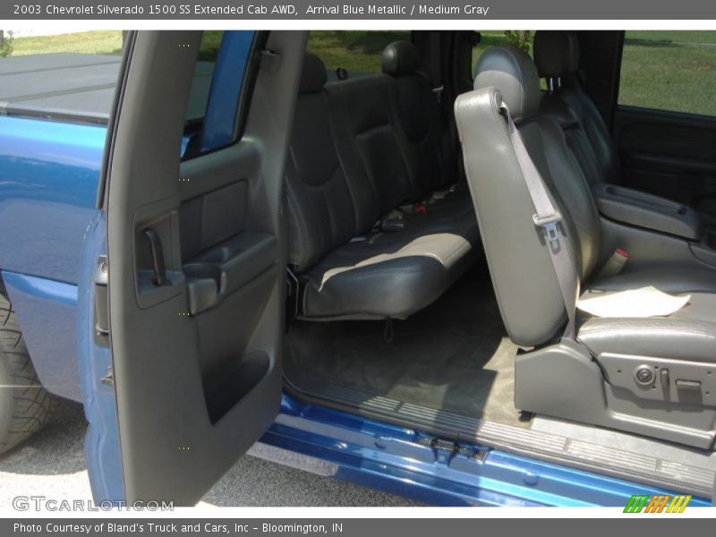 Arrival Blue Metallic / Medium Gray 2003 Chevrolet Silverado 1500 SS Extended Cab AWD