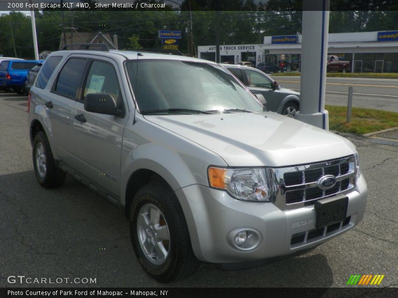 Silver Metallic / Charcoal 2008 Ford Escape XLT 4WD