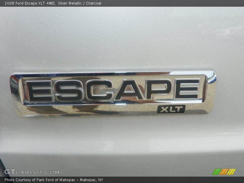 Silver Metallic / Charcoal 2008 Ford Escape XLT 4WD