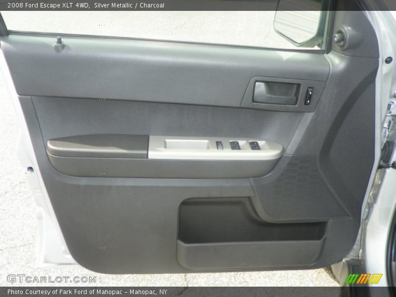Silver Metallic / Charcoal 2008 Ford Escape XLT 4WD
