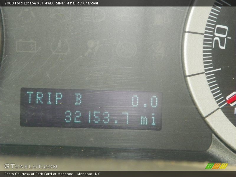Silver Metallic / Charcoal 2008 Ford Escape XLT 4WD