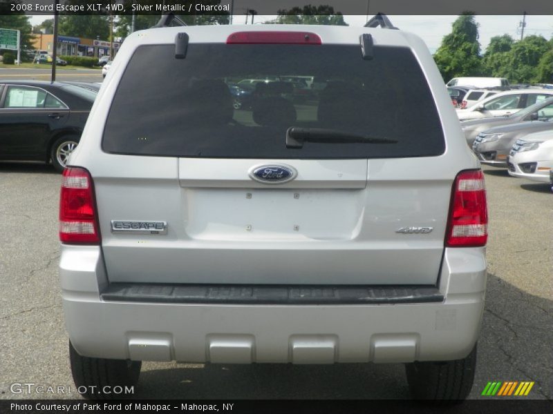 Silver Metallic / Charcoal 2008 Ford Escape XLT 4WD