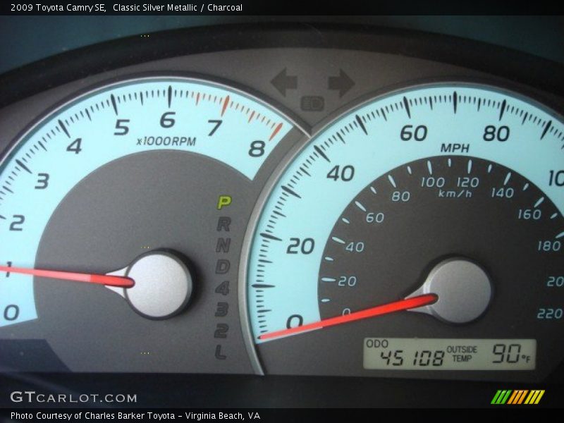 Classic Silver Metallic / Charcoal 2009 Toyota Camry SE