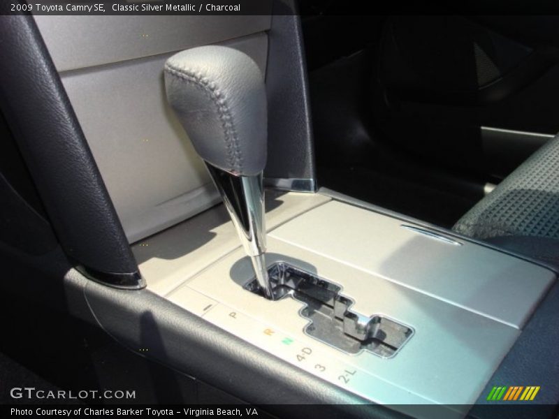 Classic Silver Metallic / Charcoal 2009 Toyota Camry SE