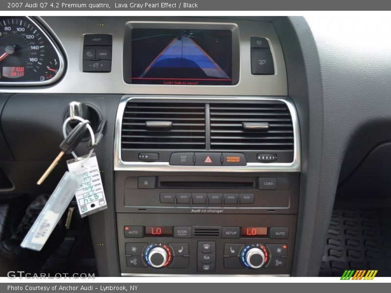 Lava Gray Pearl Effect / Black 2007 Audi Q7 4.2 Premium quattro