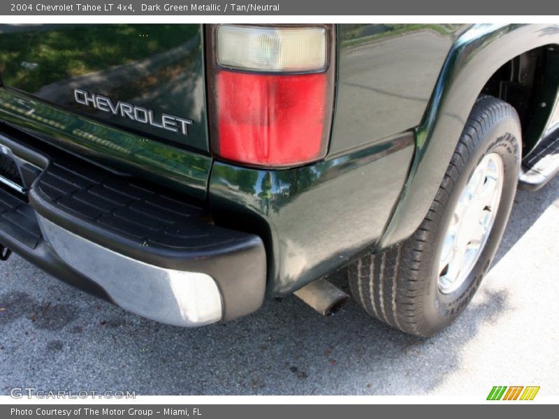 Dark Green Metallic / Tan/Neutral 2004 Chevrolet Tahoe LT 4x4