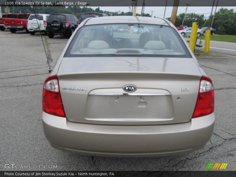 Sand Beige / Beige 2006 Kia Spectra EX Sedan