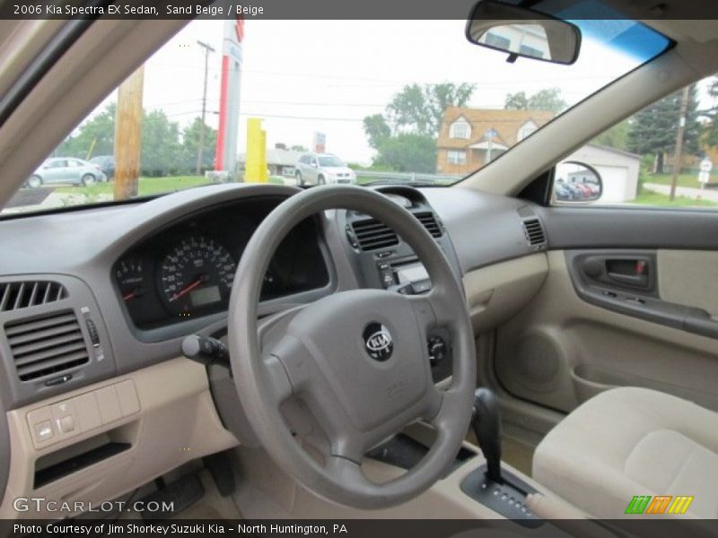 Sand Beige / Beige 2006 Kia Spectra EX Sedan