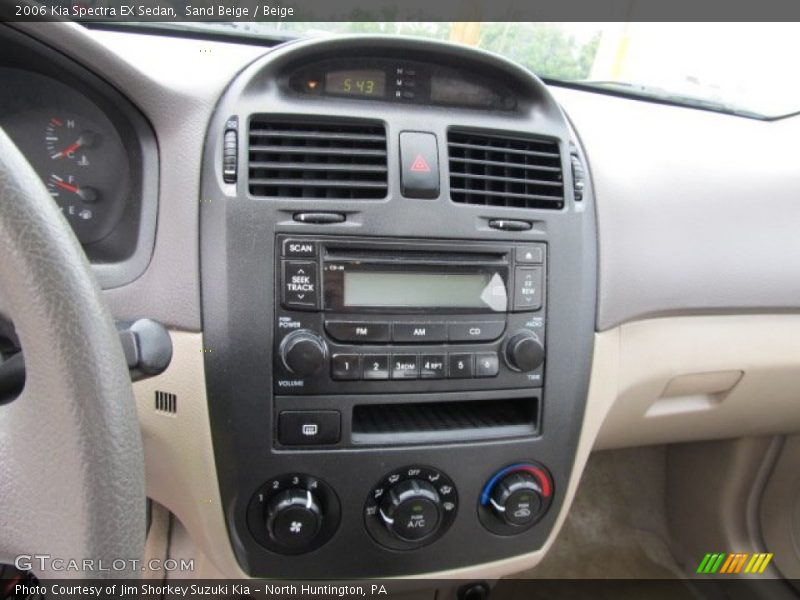 Sand Beige / Beige 2006 Kia Spectra EX Sedan