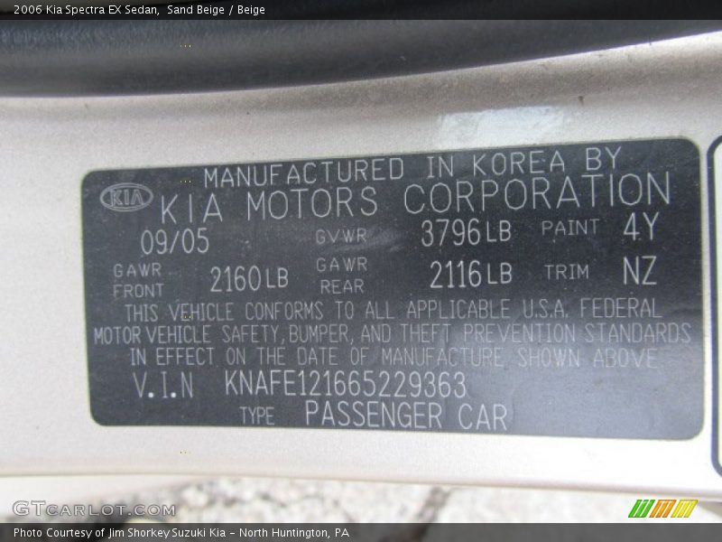 Sand Beige / Beige 2006 Kia Spectra EX Sedan