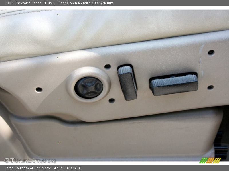 Dark Green Metallic / Tan/Neutral 2004 Chevrolet Tahoe LT 4x4