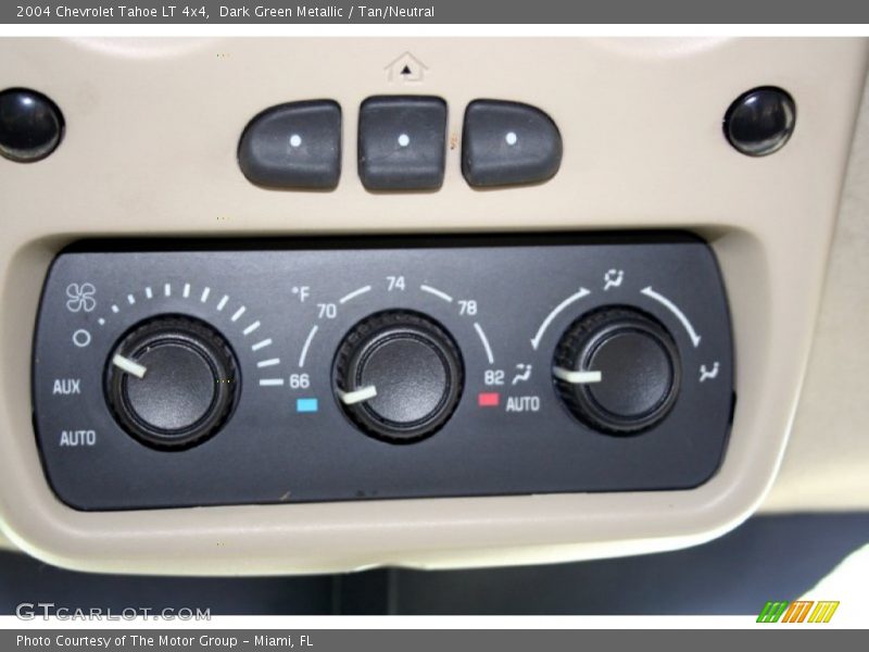 Dark Green Metallic / Tan/Neutral 2004 Chevrolet Tahoe LT 4x4