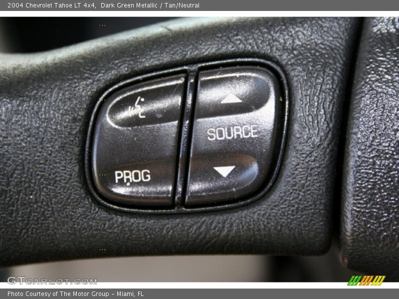 Dark Green Metallic / Tan/Neutral 2004 Chevrolet Tahoe LT 4x4