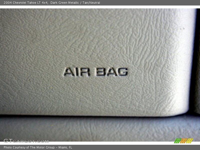 Dark Green Metallic / Tan/Neutral 2004 Chevrolet Tahoe LT 4x4