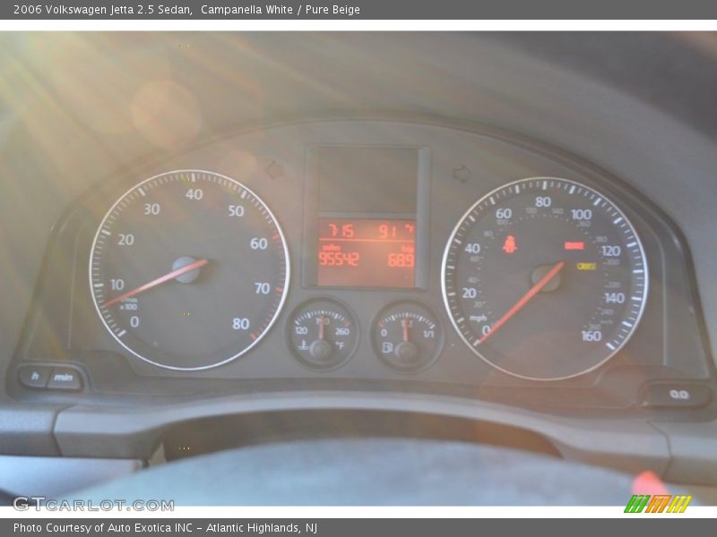 Campanella White / Pure Beige 2006 Volkswagen Jetta 2.5 Sedan