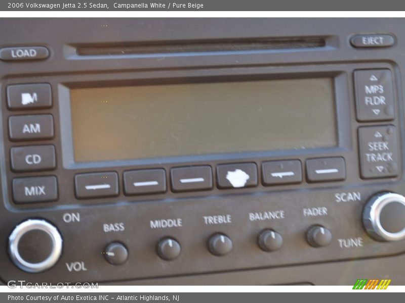 Campanella White / Pure Beige 2006 Volkswagen Jetta 2.5 Sedan
