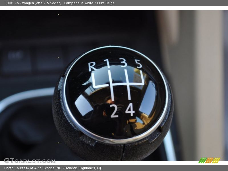  2006 Jetta 2.5 Sedan 6 Speed Tiptronic Automatic Shifter