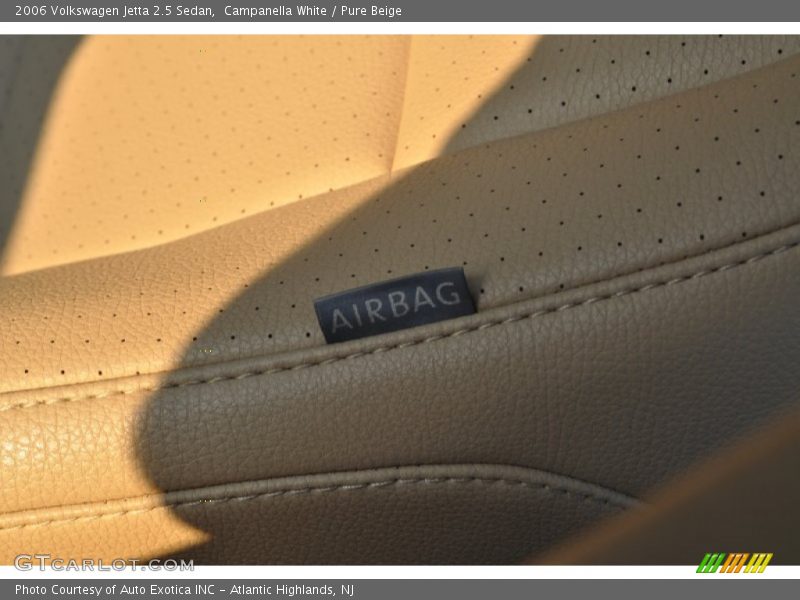 Campanella White / Pure Beige 2006 Volkswagen Jetta 2.5 Sedan